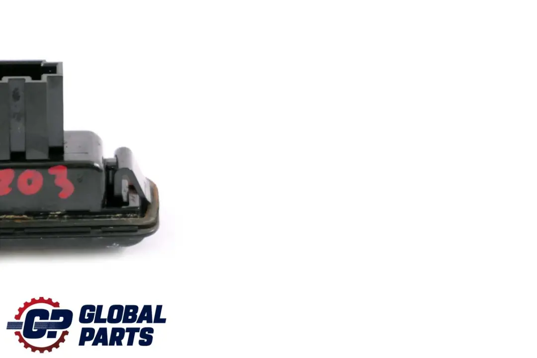 Mercedes-Benz Clase C W203 Luz De matricula trasera para con número de pieza A2038200556 Mercedes-Benz Clase C W203 Luz De matricula trasera - SKU A2038200556 - Número de pieza A2038200556