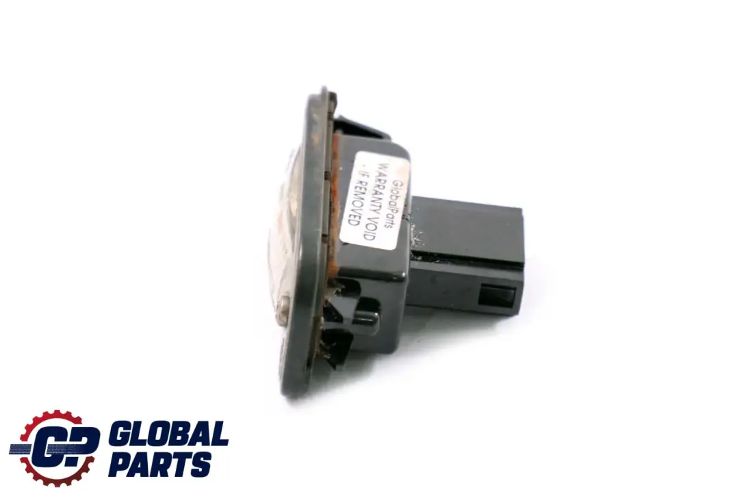 Mercedes-Benz Clase C W203 Luz De matricula trasera para con número de pieza A2038200556 Mercedes-Benz Clase C W203 Luz De matricula trasera - SKU A2038200556 - Número de pieza A2038200556