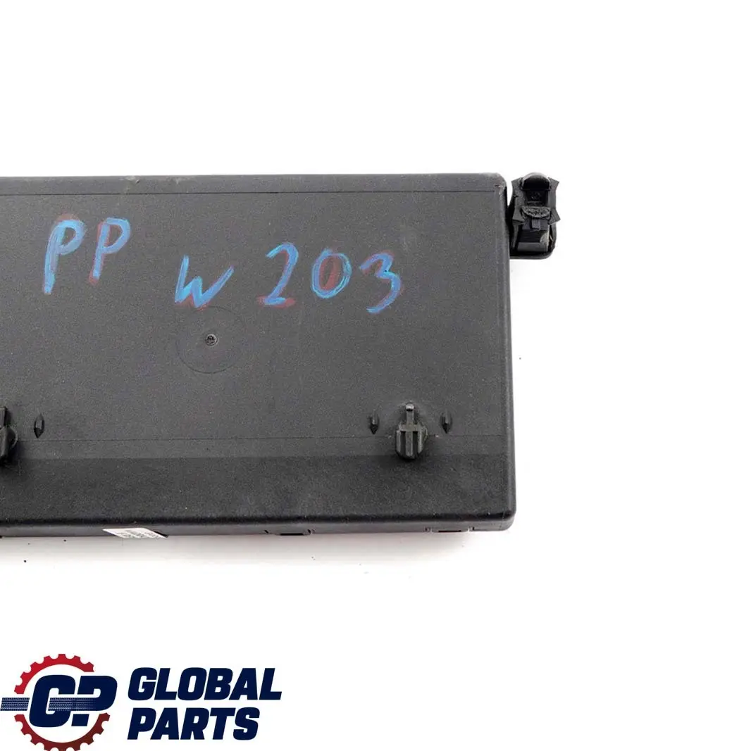 Mercedes-Benz C-Class W203 Front Right Door O/S Control Module to with Part number A2038200626 Mercedes-Benz C-Class W203 Front Right Door O/S Control Module - SKU A2038200626 - Part number A2038200626