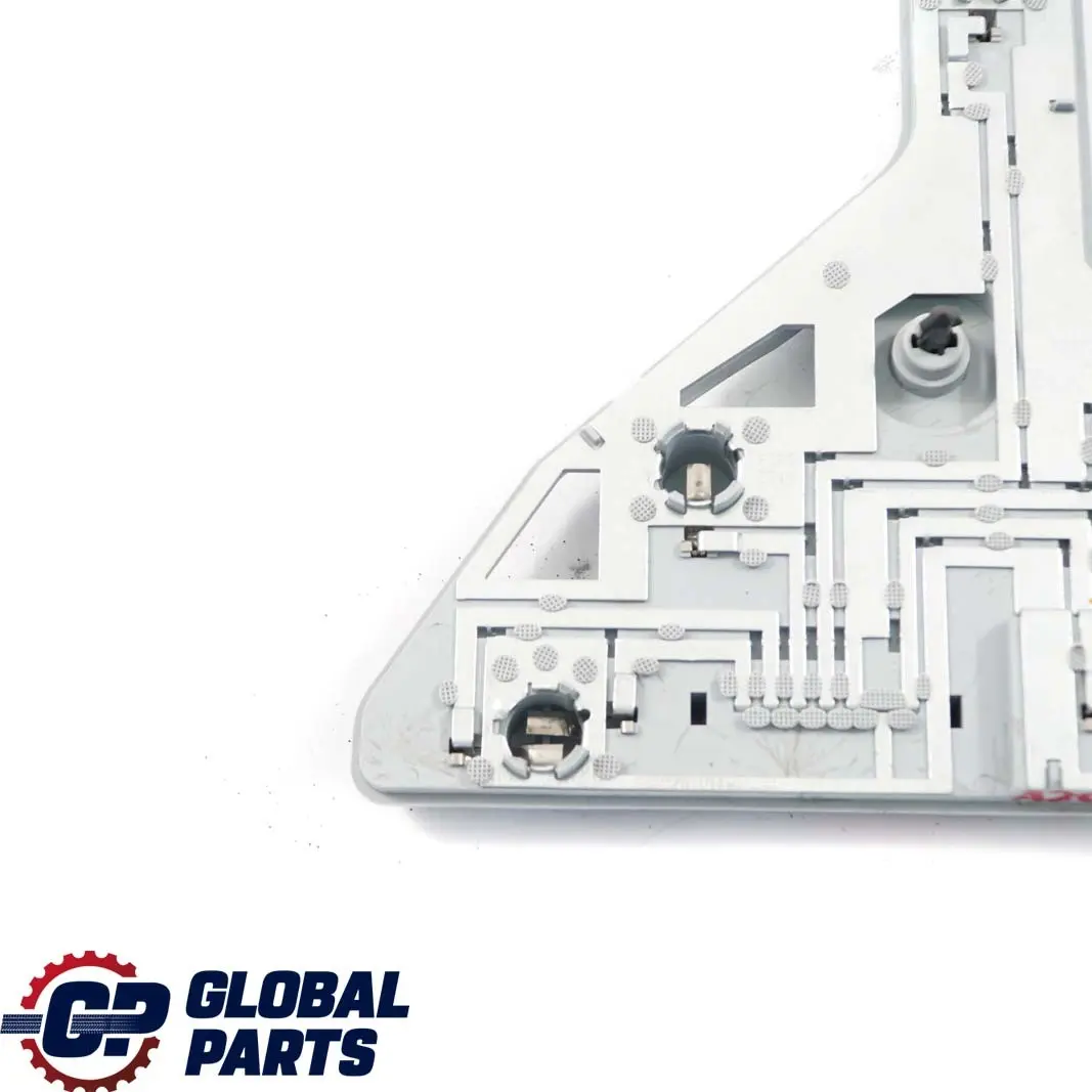 Mercedes W203 panneau latéral support d'ampoule prise arrière droite - SKU A2038200877 - Numéro de pièce A2038200877