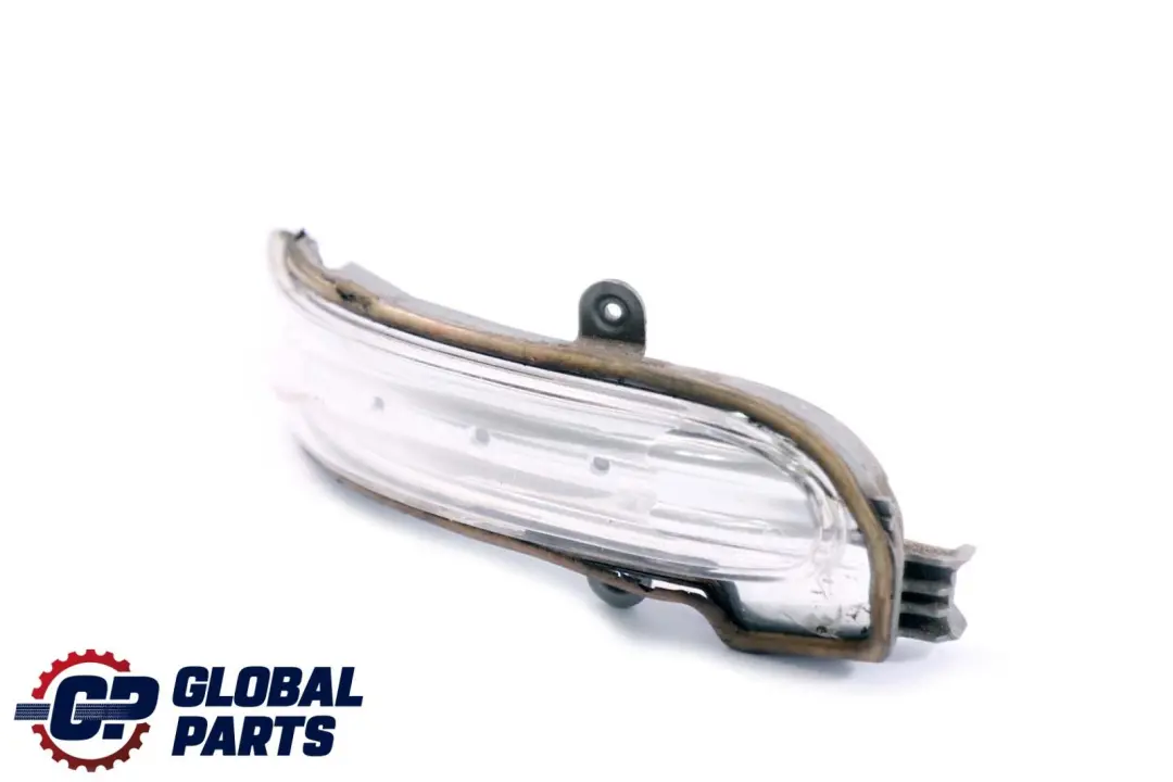 Lampe témoin de clignotant de rétroviseur droit pour Mercedes W203 à propos du numéro de pièce A2038201621 Mercedes W203 Lampe témoin de clignotant de rétroviseur droit - SKU A2038201621 - Numéro de pièce A2038201621