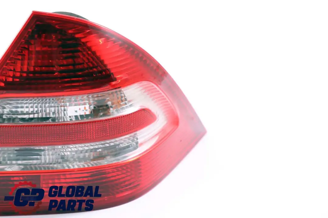 Mercedes W203 Fanale Posteriore Pannello Laterale Destro - SKU A2038202064 - Numero di parte A2038202064