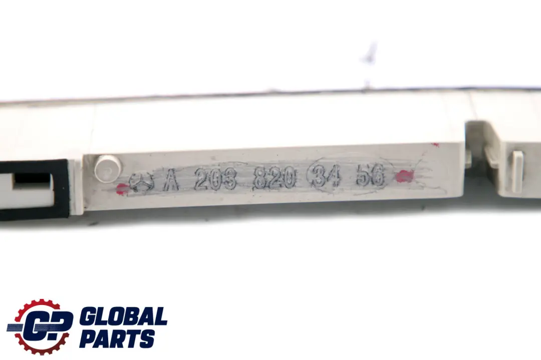 Mercedes CLC CL203 Tercera luz de freno adicional de nivel alto - SKU A2038203456 - Número de pieza A2038203456