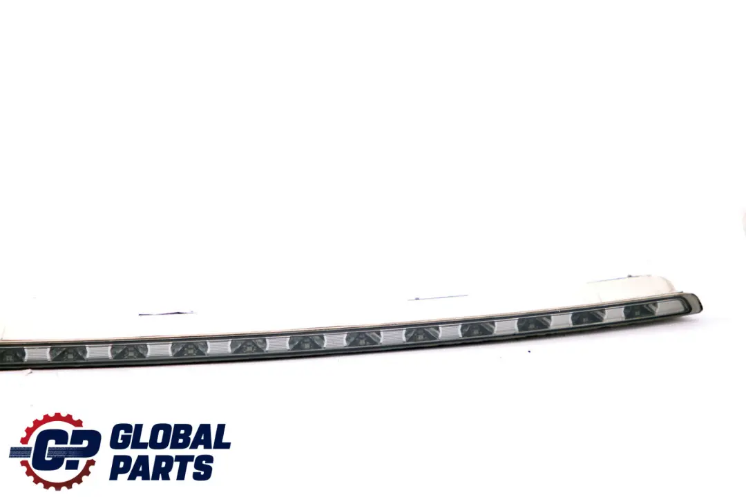 Troisième feu freinage supplémentaire haut niveau pour Mercedes CLC CL203 à propos du numéro de pièce A2038203456 Mercedes CLC CL203 Troisième feu freinage supplémentaire haut niveau - SKU A2038203456 - Numéro de pièce A2038203456