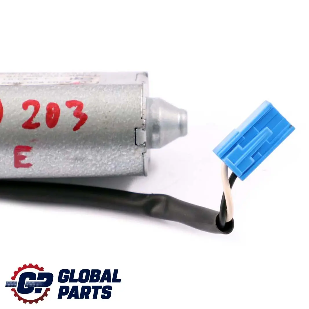 Mercedes-Benz W203 Moteur Reglage de Siege avant Gauche / Droite pour à propos du numéro de pièce A2038203642 Mercedes-Benz W203 Moteur Reglage de Siege avant Gauche / Droite - SKU A2038203642 - Numéro de pièce A2038203642