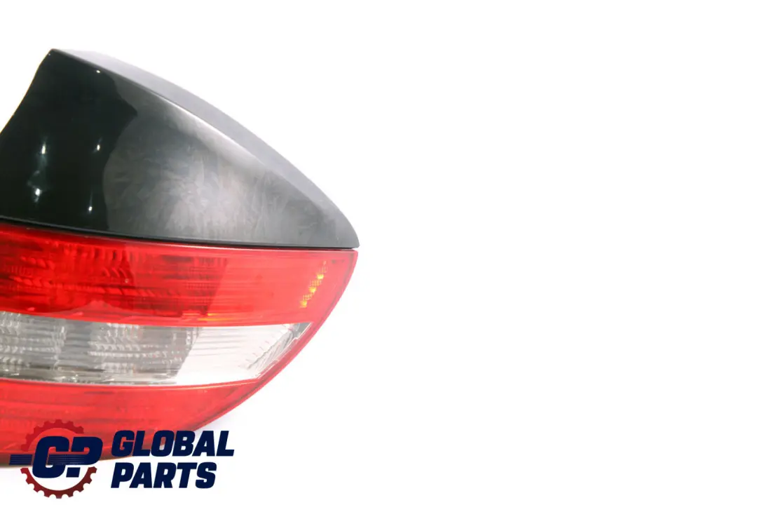 Mercedes CL203 Panneau latéral du feu arrière droit - SKU A2038205264 - Numéro de pièce A2038205264
