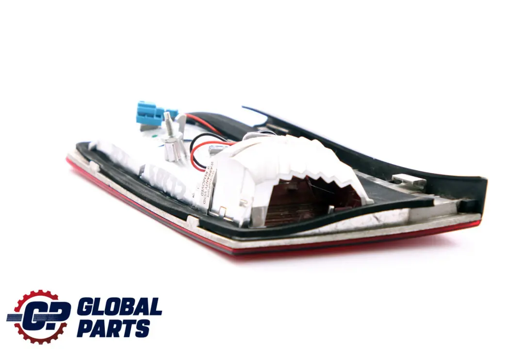 Right Side Inner Tail Light Lamp pour Mercedes CLC-Class CL203 Rear à propos du numéro de pièce A2038205464 Mercedes CLC-Class CL203 Rear Right Side Inner Tail Light Lamp - SKU A2038205464 - Numéro de pièce A2038205464