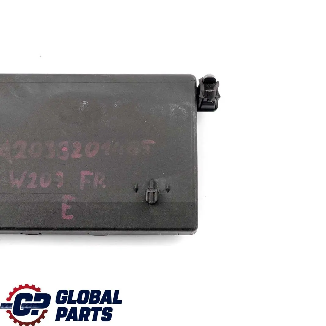 Mercedes-Benz W203 Porte avant Droite Steurgerat Module pour à propos du numéro de pièce A2038206426 Mercedes-Benz W203 Porte avant Droite Steurgerat Module - SKU A2038206426 - Numéro de pièce A2038206426