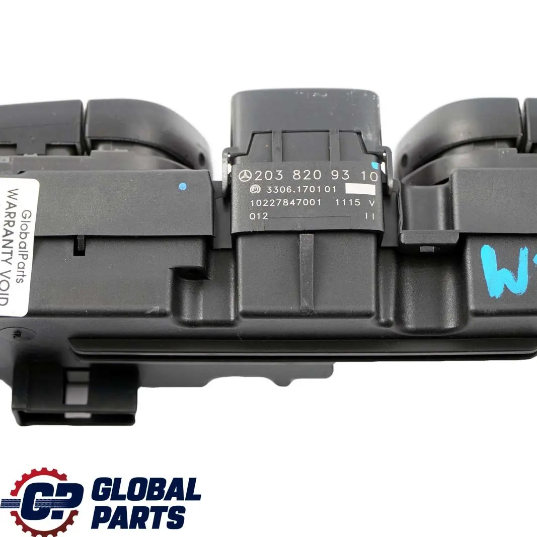 Mercedes W203 Panneau central d'interrupteur contrôle de danger ESP - SKU A2038209310 - Numéro de pièce A2038218979