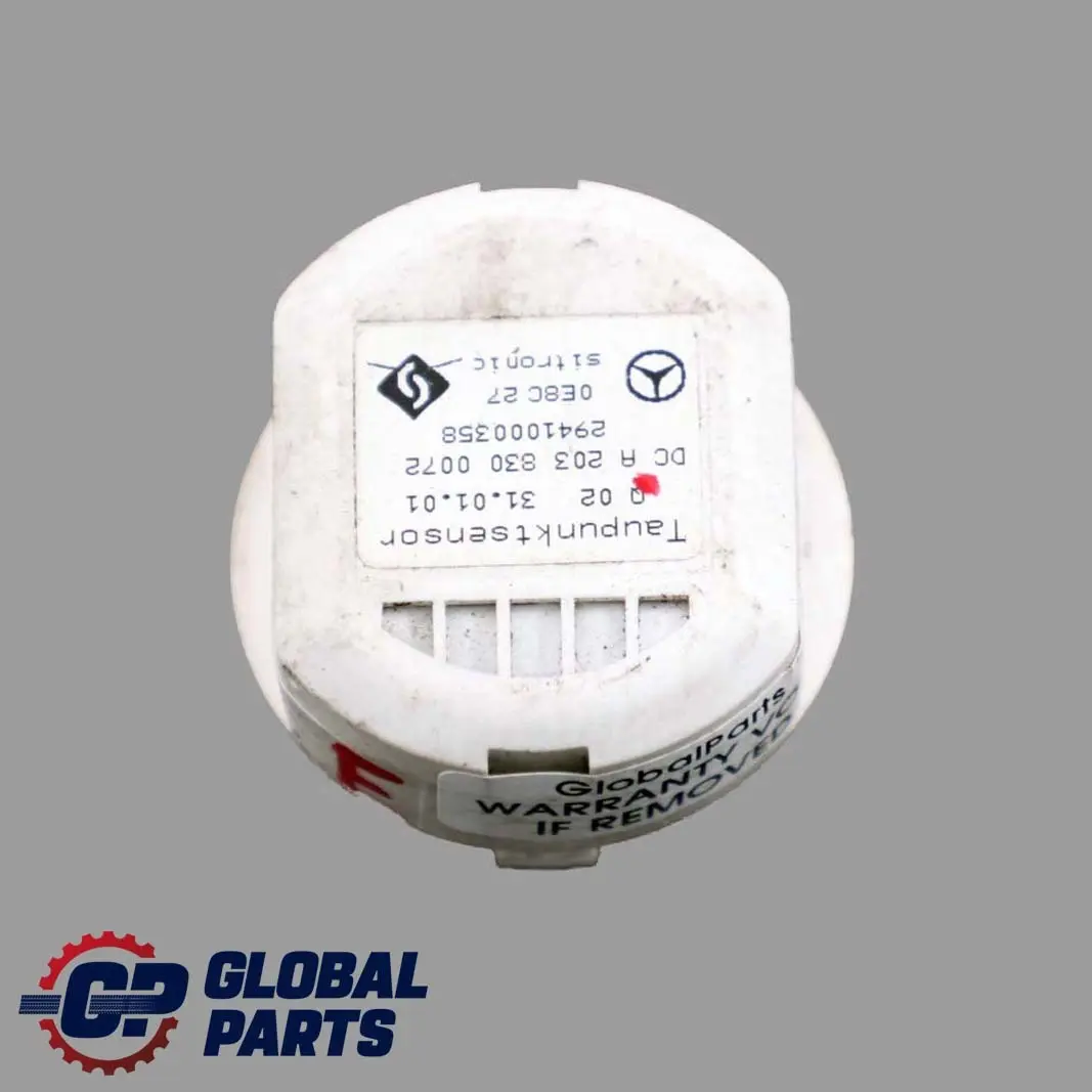 Classe C W203 Sensore Temperatura Soffiante Riscaldatore per Mercedes con numero di parte A2038300072 Mercedes Classe C W203 Sensore Temperatura Soffiante Riscaldatore - SKU A2038300072 - Numero di parte A2038300072