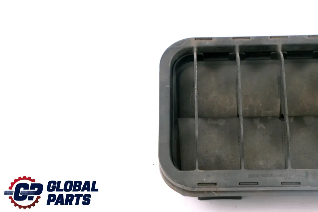 Mercedes W203 C209 Parachoques trasero De ventilacion De presion - SKU A2038300142 - Número de pieza A2038300142