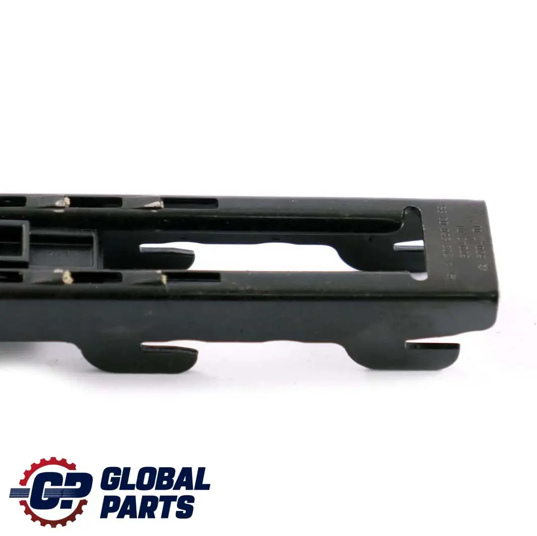 Ajustador altura cinturón asiento delantero izquierdo derecho para Mercedes CLC CL203 con número de pieza A2038600388 Mercedes CLC CL203 Ajustador altura cinturón asiento delantero izquierdo derecho - SKU A2038600388 - Número de pieza A2038600388
