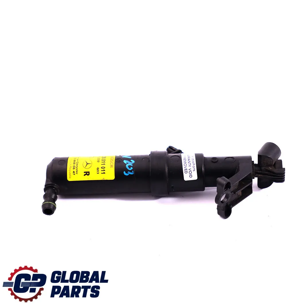 Faro delantero derecho Tobera del lavafaros para Mercedes W203 con número de pieza A2038600647 Mercedes W203 Faro delantero derecho Tobera del lavafaros - SKU A2038600647 - Número de pieza A2038600647