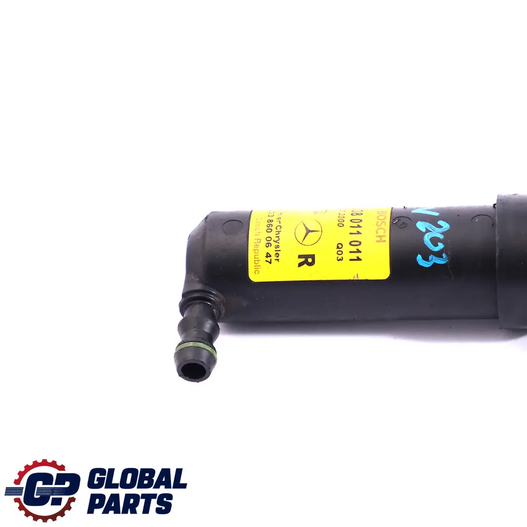 Mercedes-Benz W203 Destra Ugello lavafari Jet per con numero di parte A2038600647 Mercedes-Benz W203 Destra Ugello lavafari Jet - SKU A2038600647 - Numero di parte A2038600647