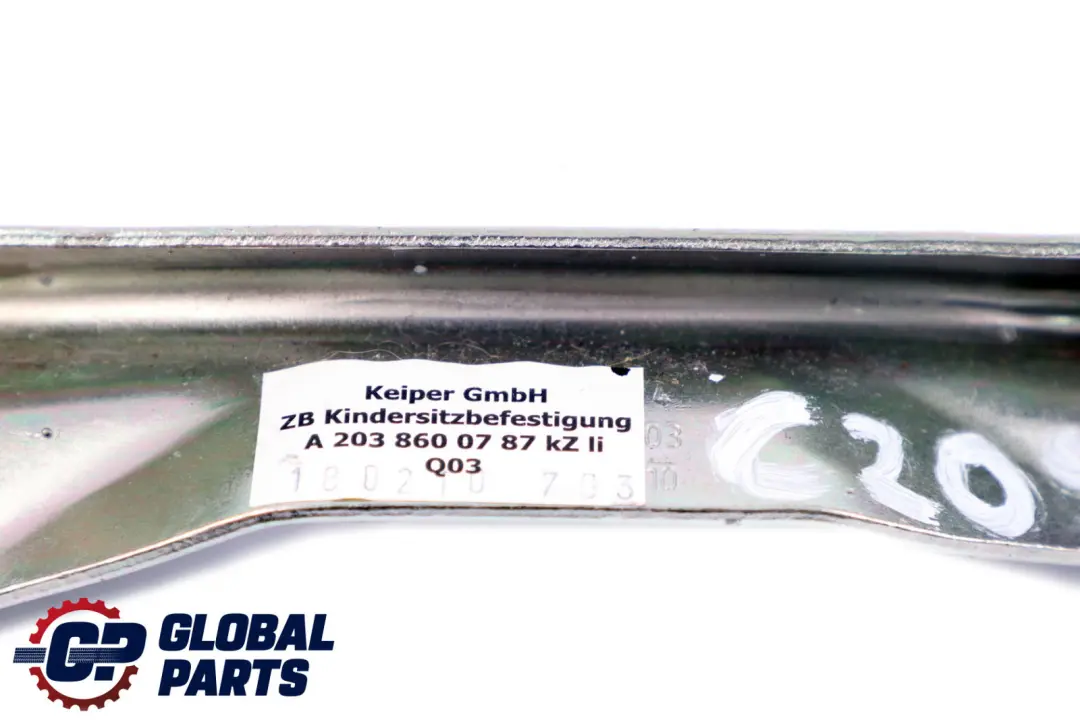 Mercedes C209 Siège arrière ISO Fixation du support gauche - SKU A2038600787 - Numéro de pièce A2038600787