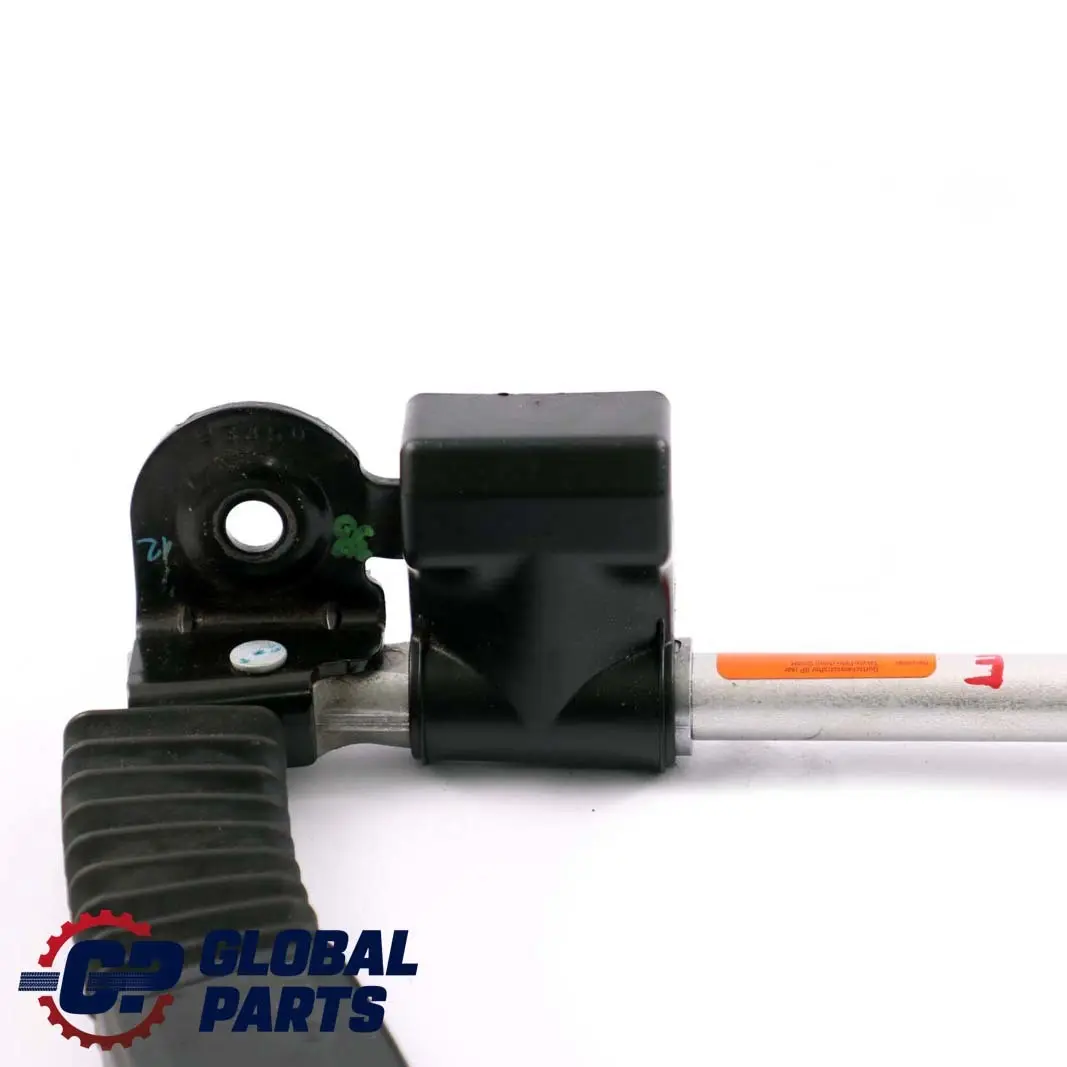 Mercedes CL203 Tenditore fibbia cintura sicurezza posteriore sinistra 2038601769 - SKU A2038601769 - Numero di parte A2038601769