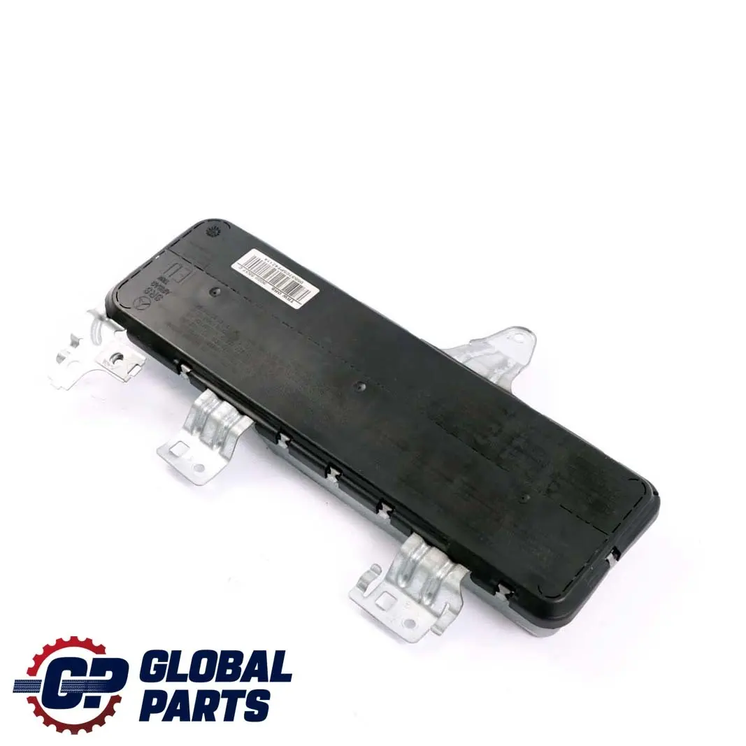 Carte De Porte Avant Droite O/S Airbag pour Mercedes CL203 à propos du numéro de pièce A2038602205 Mercedes CL203 Carte De Porte Avant Droite O/S Airbag - SKU A2038602205 - Numéro de pièce A2038602205