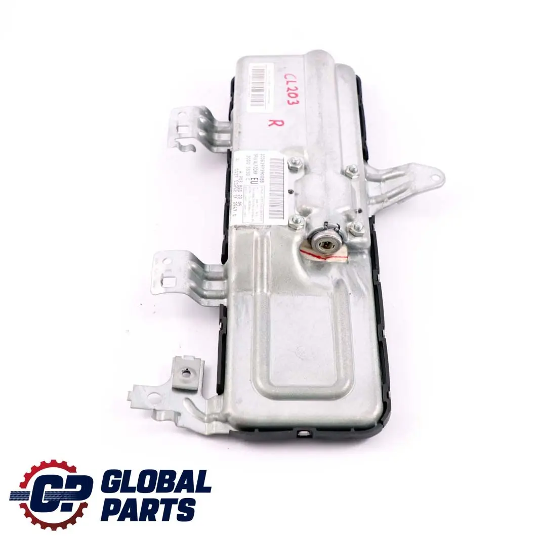 Delantero Derecho O/S Tarjeta Puerta Airbag para Mercedes CL203 con número de pieza A2038602205 Mercedes CL203 Delantero Derecho O/S Tarjeta Puerta Airbag - SKU A2038602205 - Número de pieza A2038602205