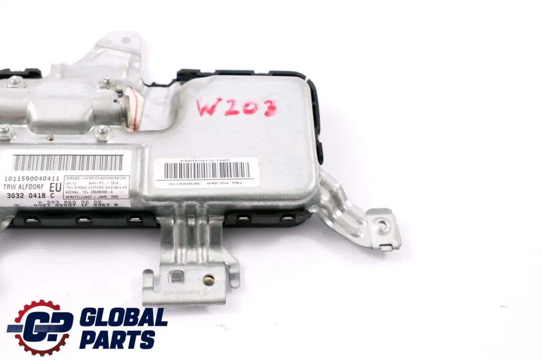 Mercedes Classe C W203 Carte de porte avant droite Airbag - SKU A2038602605 - Numéro de pièce A2038602605