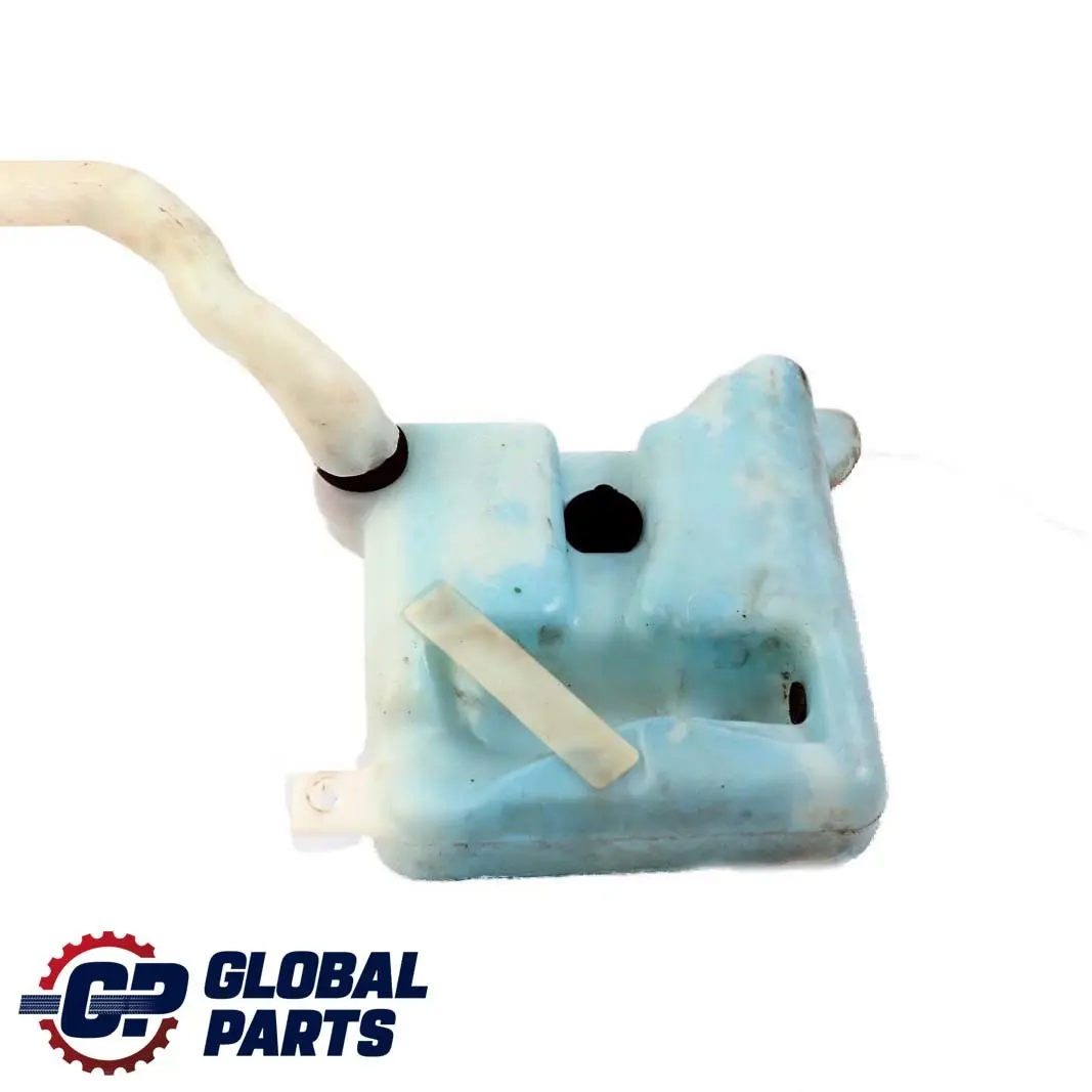 Zbiornik Spryskiwaczy Szyby do Mercedes W203 o numerze A2038690120 Mercedes W203 Zbiornik Spryskiwaczy Szyby - SKU A2038690120-1 - Numer Części A2038690120