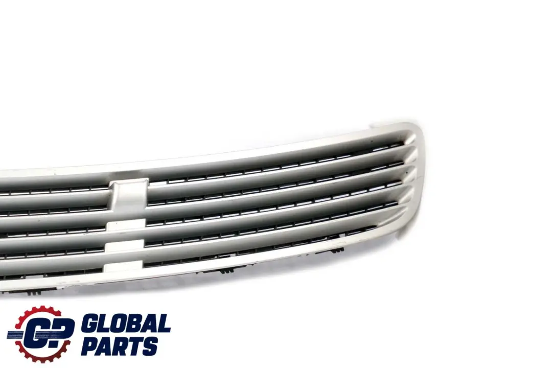 Coperchio Mercedes CLK W203 C209 Griglia Anteriore Argento Brillante per con numero di parte A2038800205 Coperchio Mercedes CLK W203 C209 Griglia Anteriore Argento Brillante - SKU A2038800205-BS - Numero di parte A2038800205