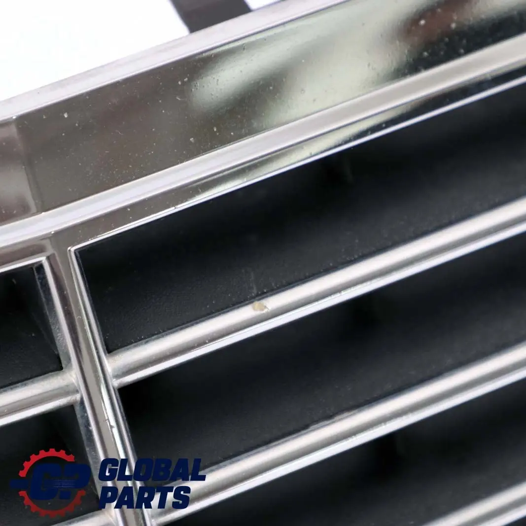 Coperchio anteriore Cofano Griglia Griglia Cromo per Mercedes W203 con numero di parte A2038800223 Mercedes W203 Coperchio anteriore Cofano Griglia Griglia Cromo - SKU A2038800223 - Numero di parte A2038800223