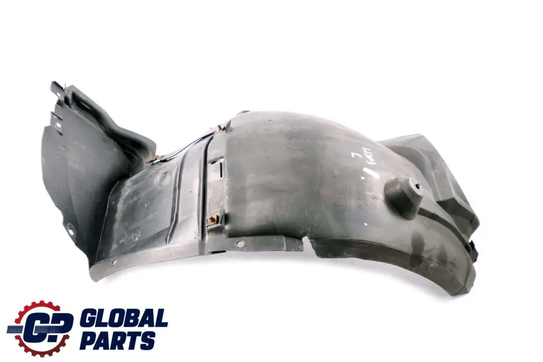 Mercedes Benz W203 Section avant Cache de passage de roue avant gauche - SKU A2038840522 - Numéro de pièce A2038840522