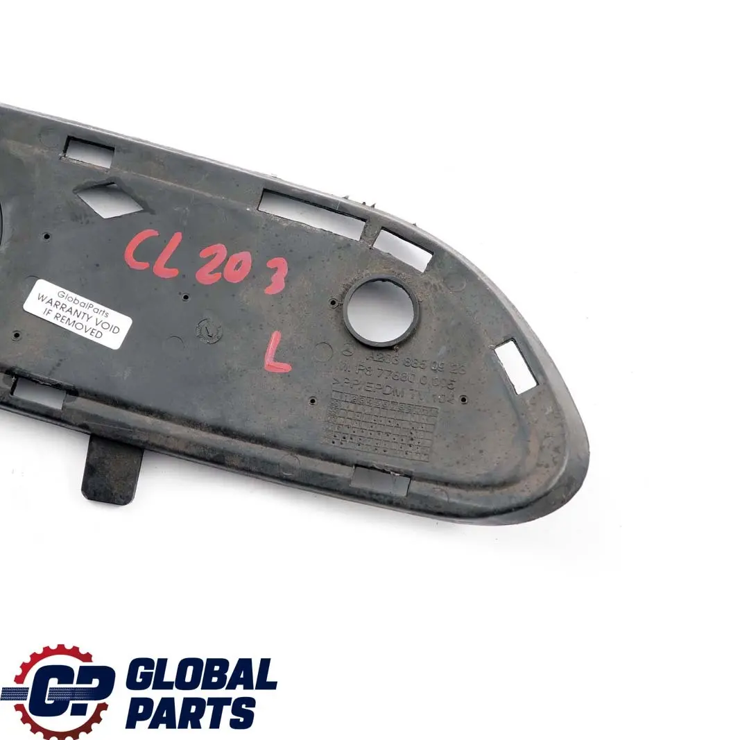 SportCoupe Paraurti anteriore sinistro N/S Griglia inferiore per Mercedes CL203 W203 con numero di parte A2038850923 Mercedes CL203 W203 SportCoupe Paraurti anteriore sinistro N/S Griglia inferiore - SKU A2038850923 - Numero di parte A2038850923