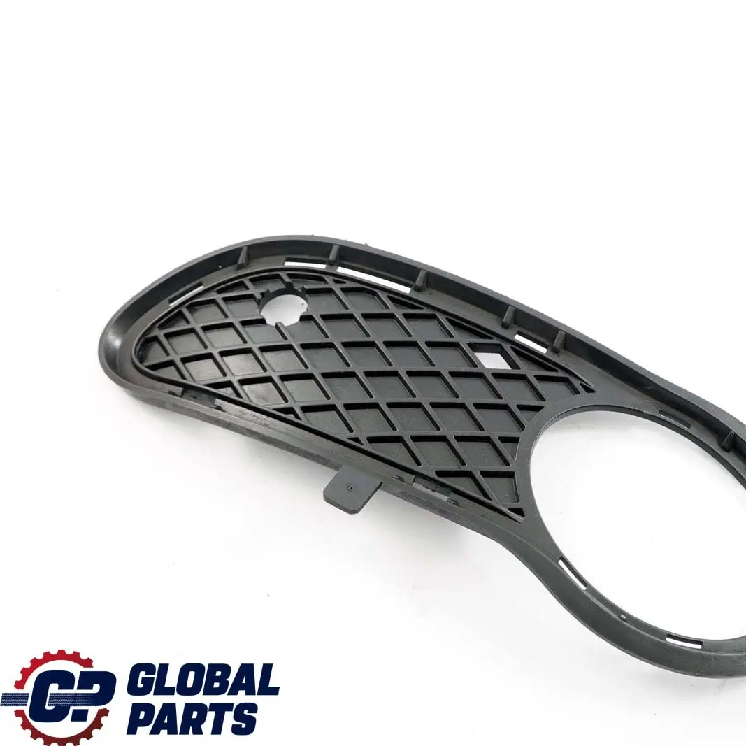 SportCoupe Paraurti anteriore sinistro N/S Griglia inferiore per Mercedes CL203 W203 con numero di parte A2038850923 Mercedes CL203 W203 SportCoupe Paraurti anteriore sinistro N/S Griglia inferiore - SKU A2038850923 - Numero di parte A2038850923