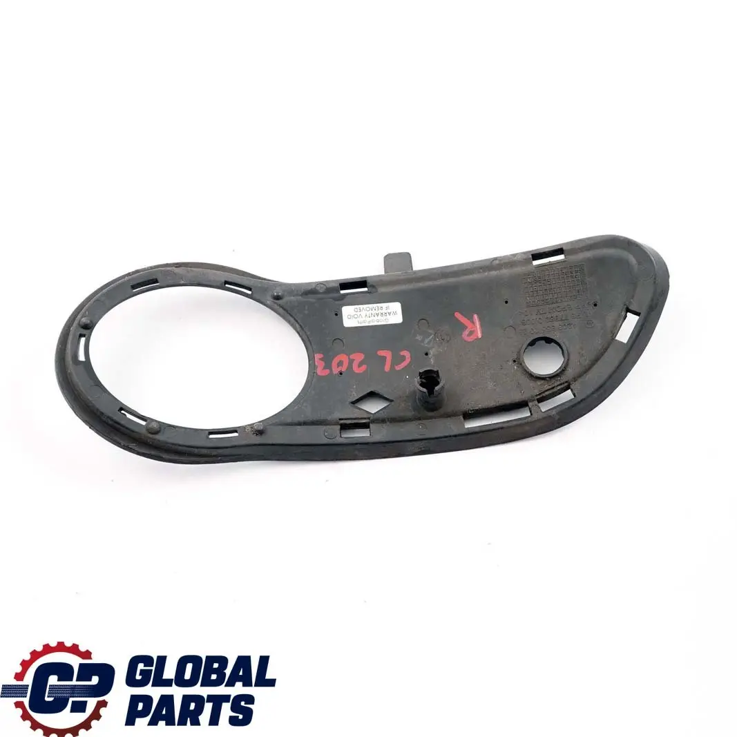 SportCoupe Parachoques delantero derecho Rejilla inferior para Mercedes CL203 W203 con número de pieza A2038851023 Mercedes CL203 W203 SportCoupe Parachoques delantero derecho Rejilla inferior - SKU A2038851023 - Número de pieza A2038851023
