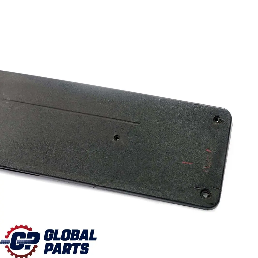 Stoßstange Vorn Kennzeichen Blende für Mercedes W203 mit Teilenummer A2038852981 Mercedes W203 Stoßstange Vorn Kennzeichen Blende - SKU A2038852981 - Teilenummer A2038852981