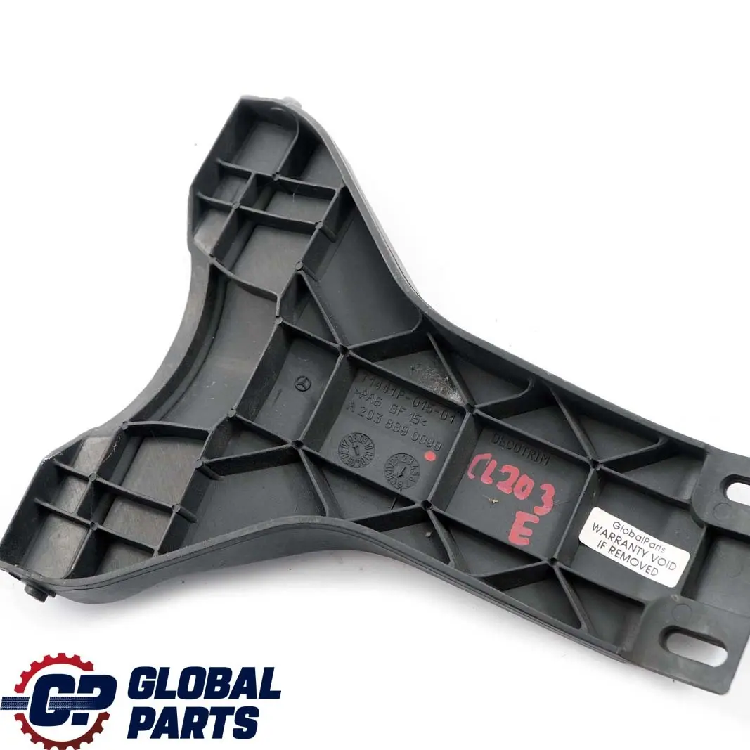 SportCoupe Supporto distanziatore griglia radiatore per Mercedes CL203 W203 con numero di parte A2038890090 Mercedes CL203 W203 SportCoupe Supporto distanziatore griglia radiatore - SKU A2038890090 - Numero di parte A2038890090