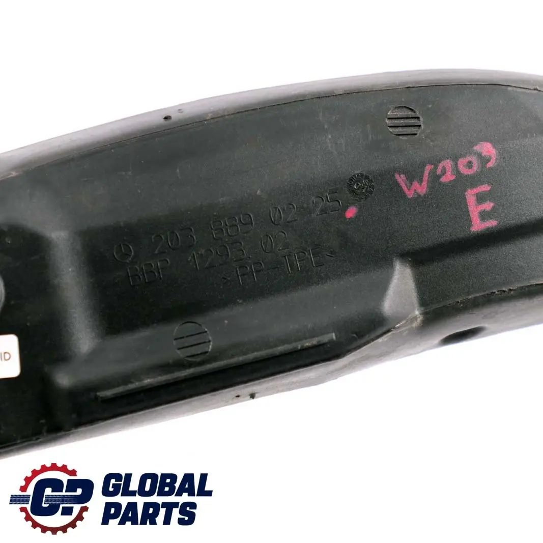 Mercedes W203 Guardabarros Delantero Derecho de Plastico - SKU A2038890225 - Número de pieza A2038890225