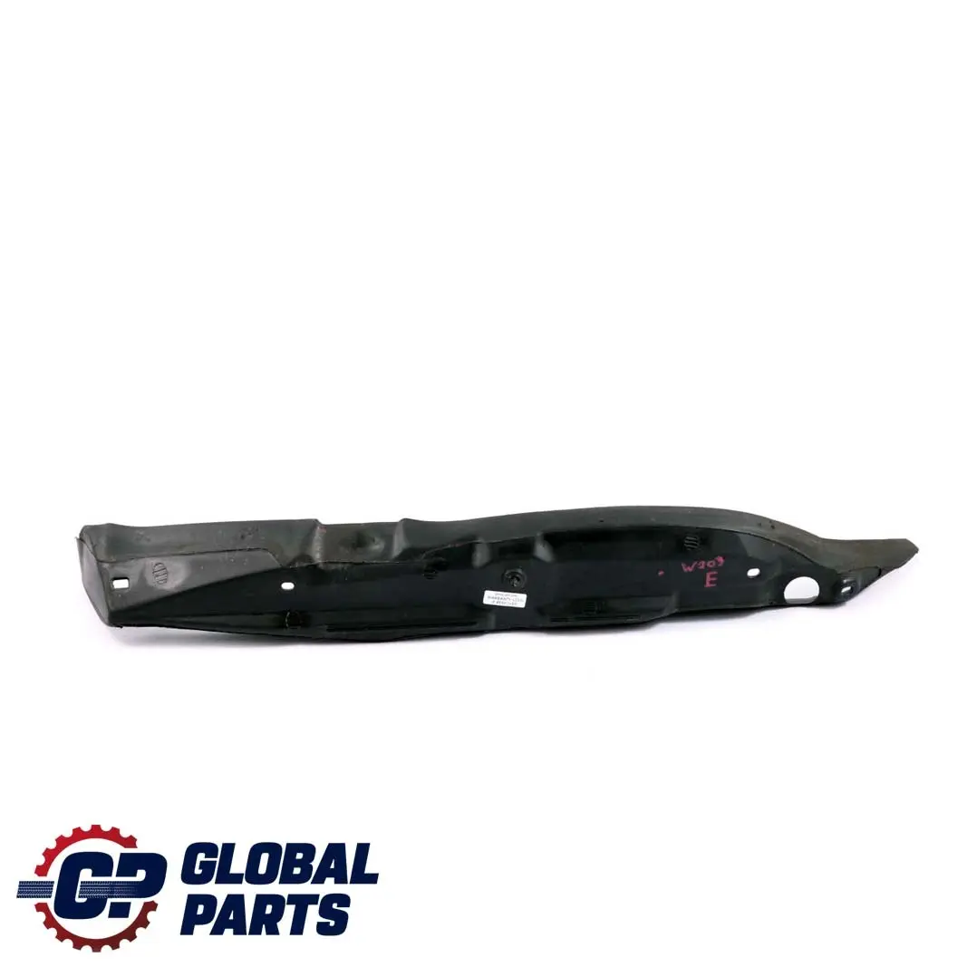 Mercedes W203 Guardabarros Delantero Derecho de Plastico - SKU A2038890225 - Número de pieza A2038890225