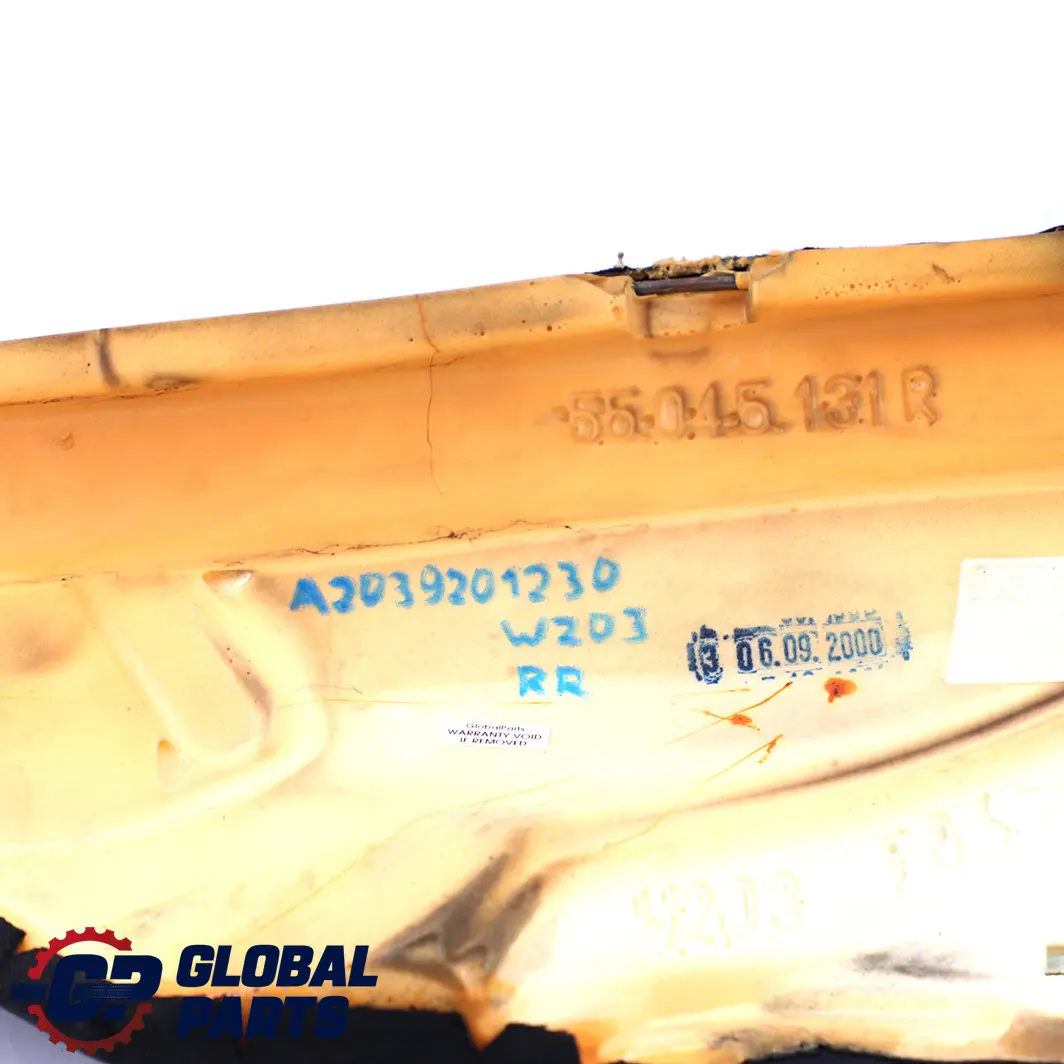 Mercedes-Benz C-Klasse W203 Rücksitz Lehne Bezug Seitenverkleidung Rechts für mit Teilenummer A2039201230 Mercedes-Benz C-Klasse W203 Rücksitz Lehne Bezug Seitenverkleidung Rechts - SKU A2039201230 - Teilenummer A2039201230