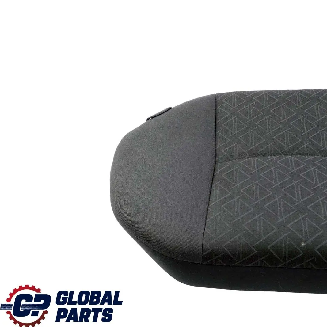 Kanapa siedzisko prawe sedan kombi do MERCEDES C W203 o numerze A2039203246 MERCEDES C W203 Kanapa siedzisko prawe sedan kombi - SKU A2039203246 - Numer Części A2039203246