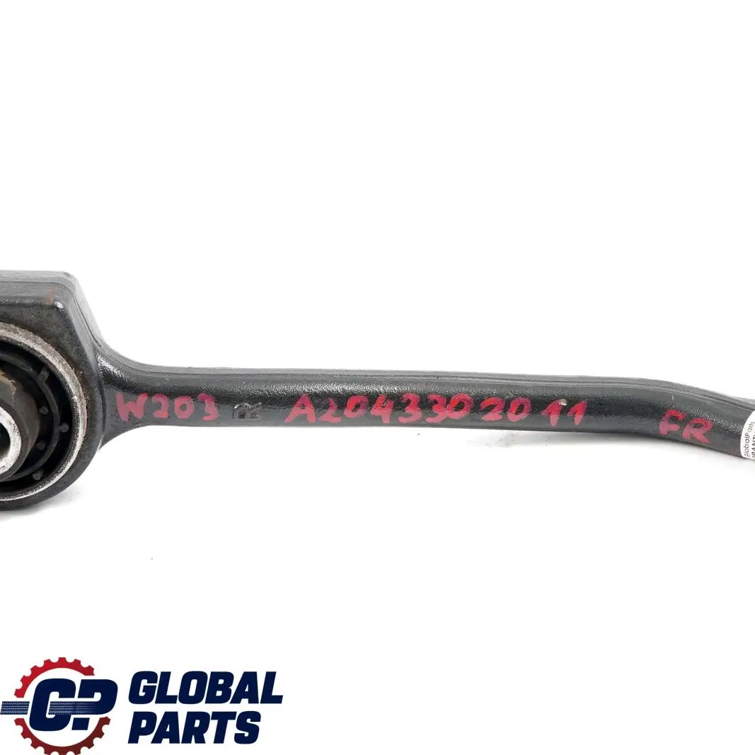 Braccio di controllo inferiore anteriore destro per Mercedes W203 C209 con numero di parte A2043302011 Mercedes W203 C209 Braccio di controllo inferiore anteriore destro - SKU A2043302011 - Numero di parte A2043302011