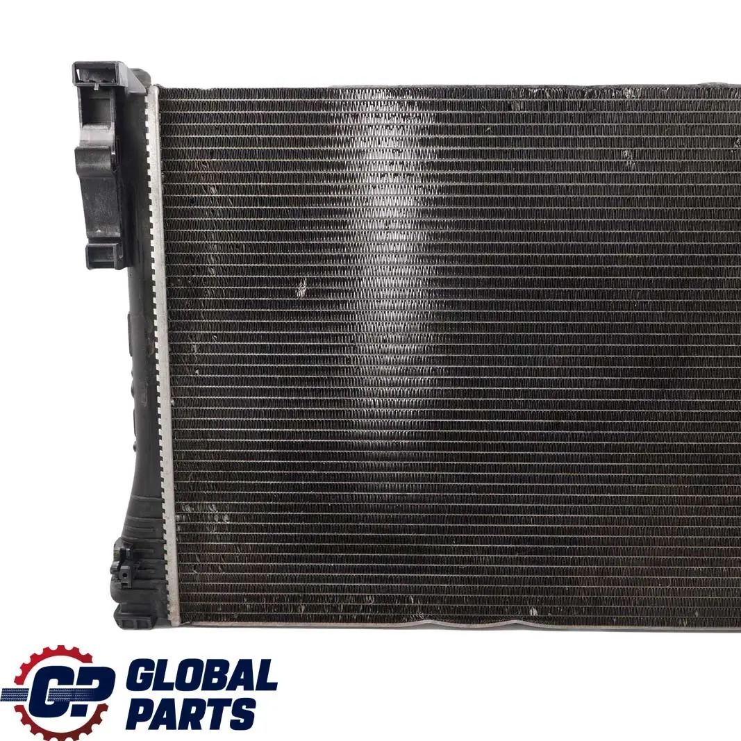 Mercedes W204 W207 W212 Radiador De refrigeracion De aire del motor - SKU A2045004303 - Número de pieza A2045004303