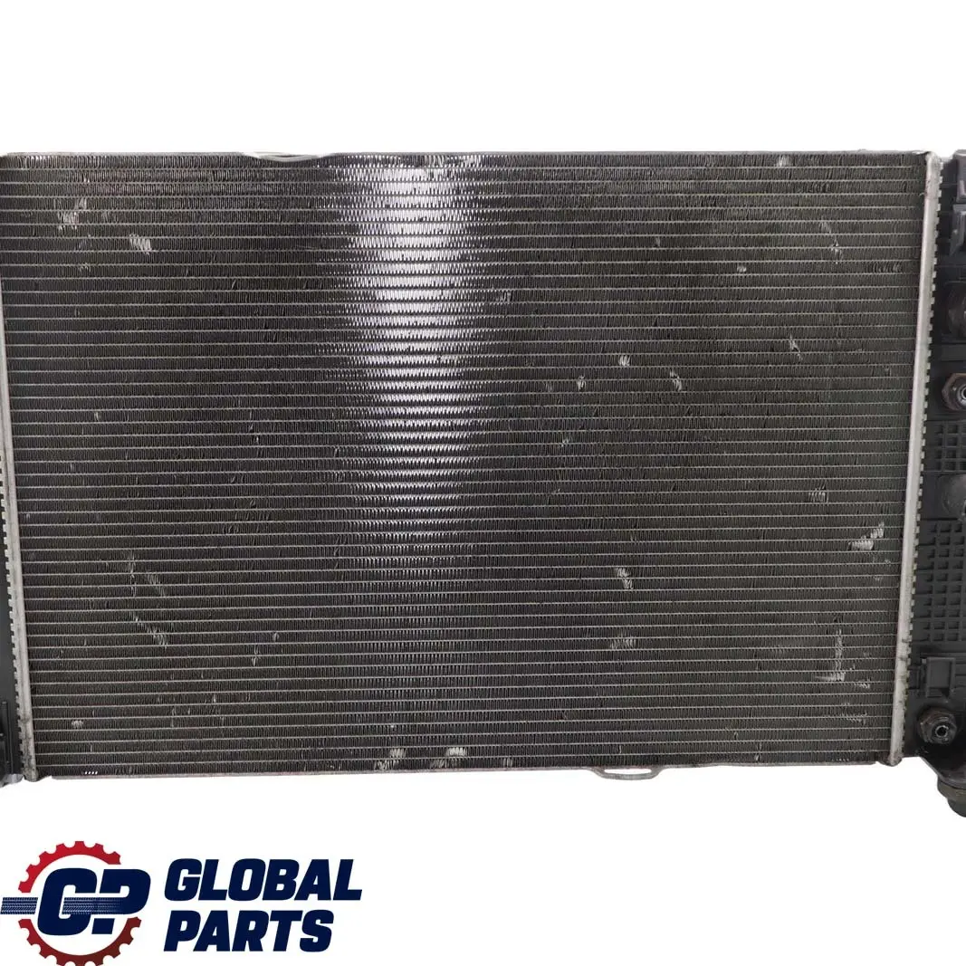Mercedes W204 W207 W212 Radiador De refrigeracion De aire del motor - SKU A2045004303 - Número de pieza A2045004303