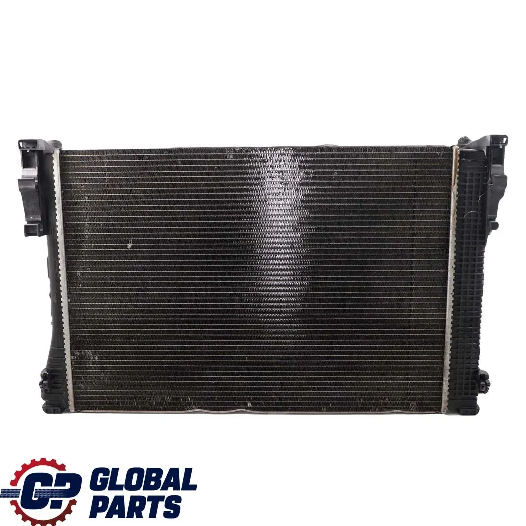 Mercedes W204 W207 W212 Radiador De refrigeracion De aire del motor - SKU A2045004303 - Número de pieza A2045004303
