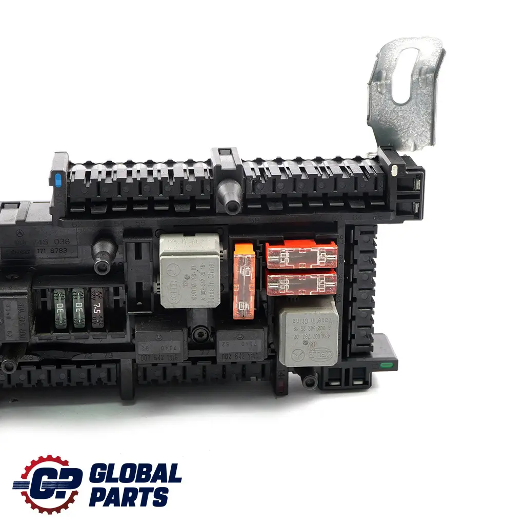 Caja De Fusibles Relé Unidad Módulo Eléctrico SAM para Mercedes W204 con número de pieza A2045453901 Mercedes W204 Caja De Fusibles Relé Unidad Módulo Eléctrico SAM - SKU A2045453901 - Número de pieza A2045453901