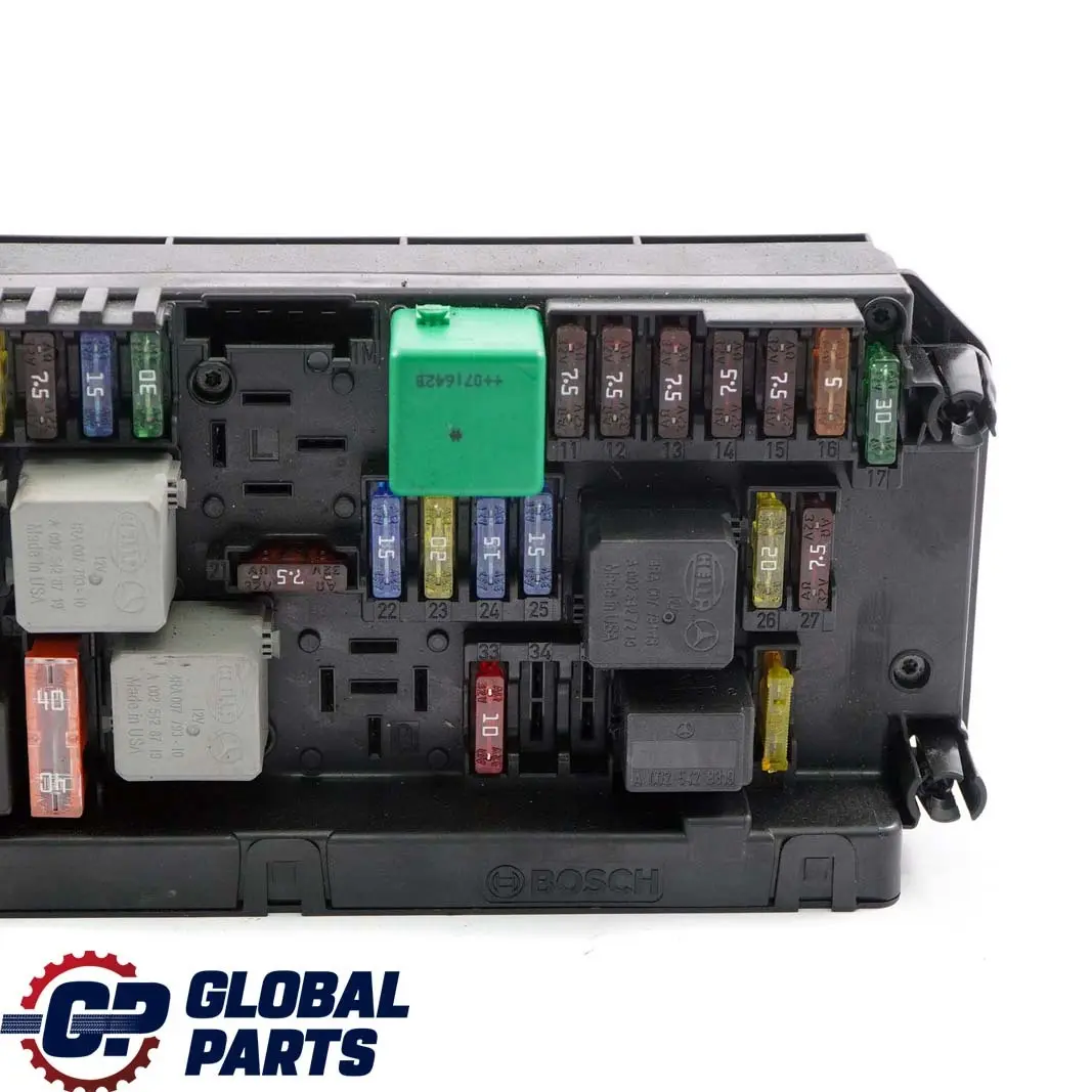 Scatola fusibili Modulo elettrico controllo relè SAM A2045454501 per Mercedes W204 con numero di parte A2045454701 Mercedes W204 Scatola fusibili Modulo elettrico controllo relè SAM A2045454501 - SKU A2045454701 - Numero di parte A2045454701