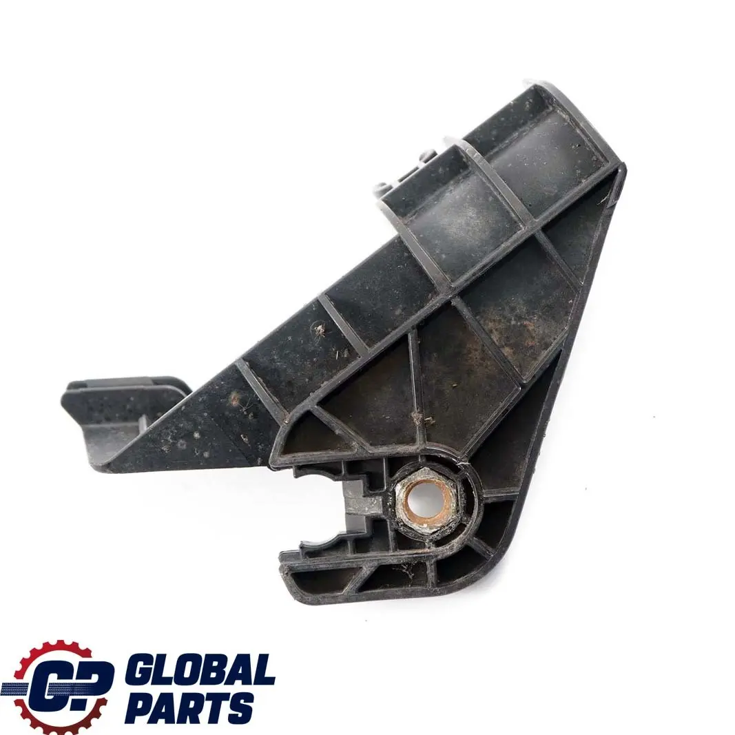 Mercedes-Benz W204 Moyeu de Roue Droite Capteur ABS Support  - SKU A2045461243 - Numéro de pièce A2043502706
