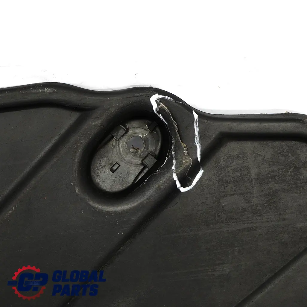  Mercedes-Benz W204 Protection Anti-encastrement Blindage Droite - SKU A2046100808 - Numéro de pièce A2046100808