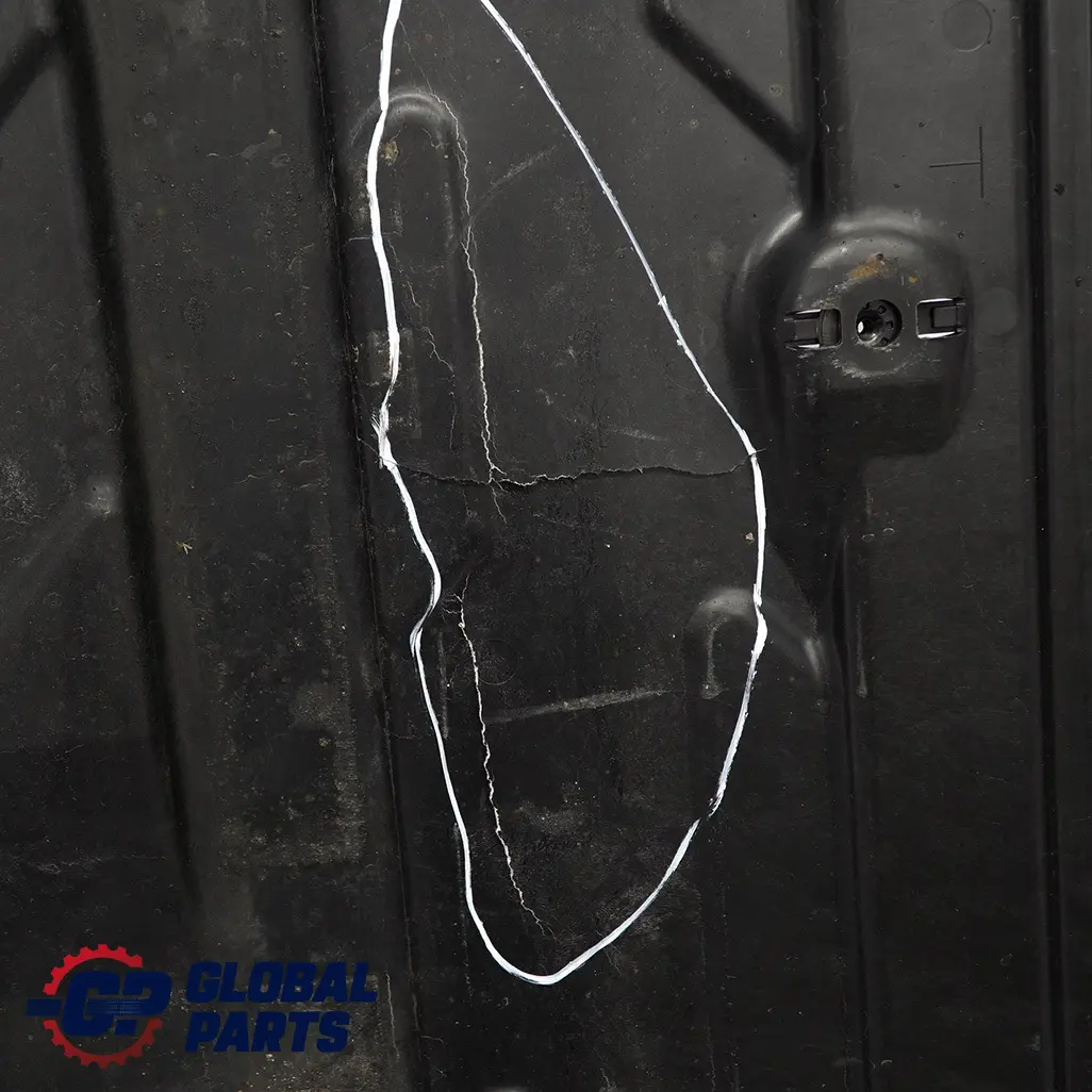  Mercedes-Benz W204 Protection Anti-encastrement Blindage Droite - SKU A2046100808 - Numéro de pièce A2046100808
