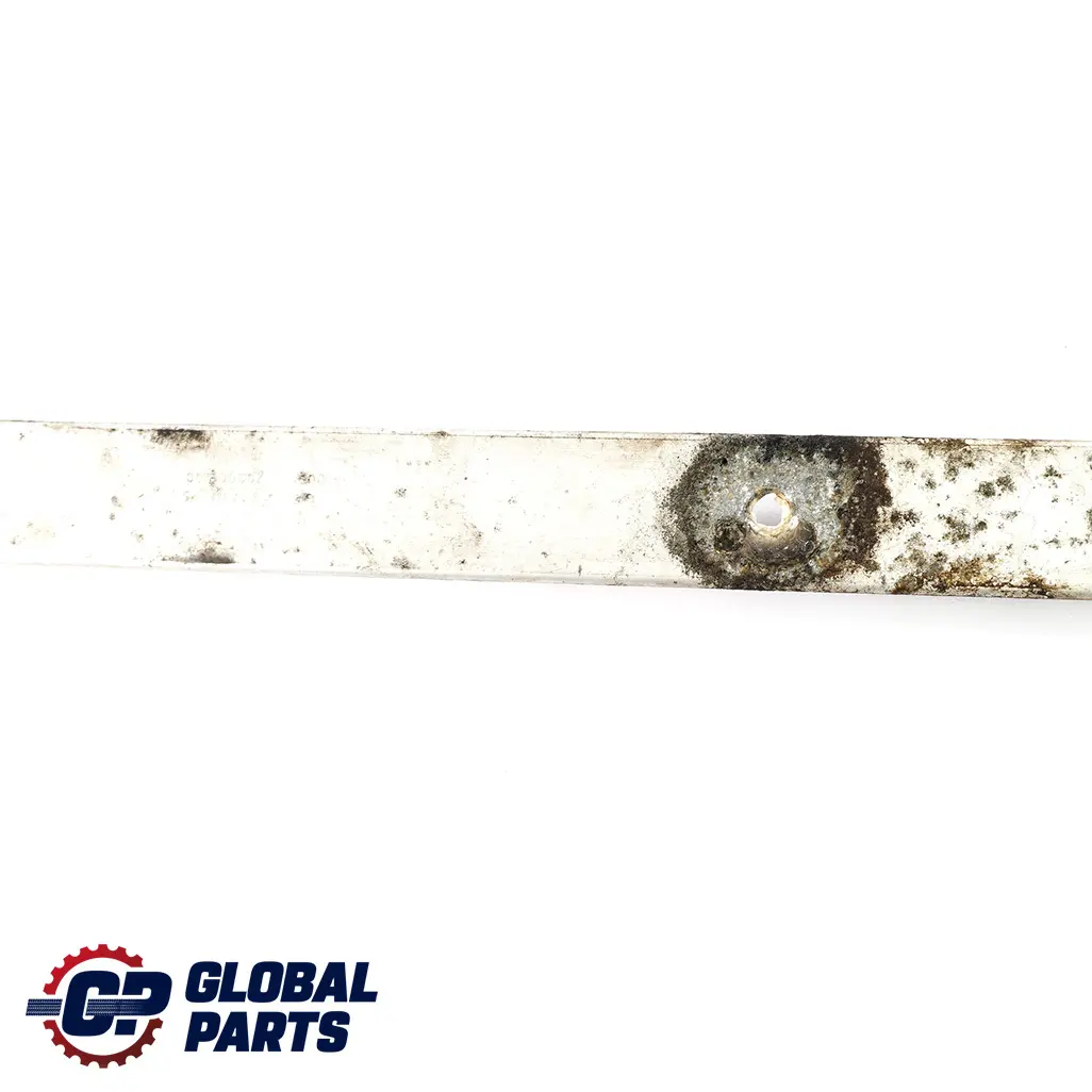 Mercedes-Benz C E Classe W204 W207 echappement Tunnel Rayures Support pour à propos du numéro de pièce A2046190325 Mercedes-Benz C E Classe W204 W207 echappement Tunnel Rayures Support - SKU A2046190325 - Numéro de pièce A2046190325