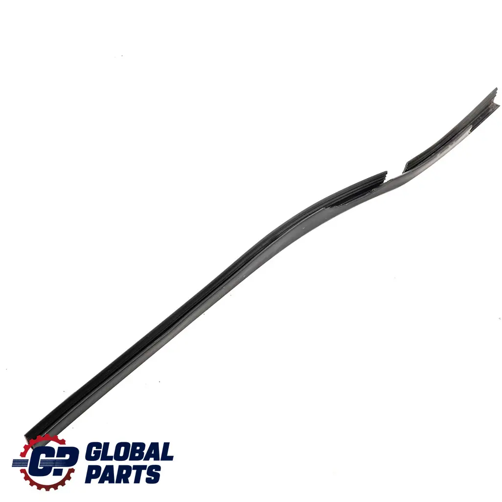  Mercedes-Benz W204 Guarnizione SX Portapacchi Passaruota Anteriore Hilfsrahme - SKU A2046261952 - Numero di parte A2046261952