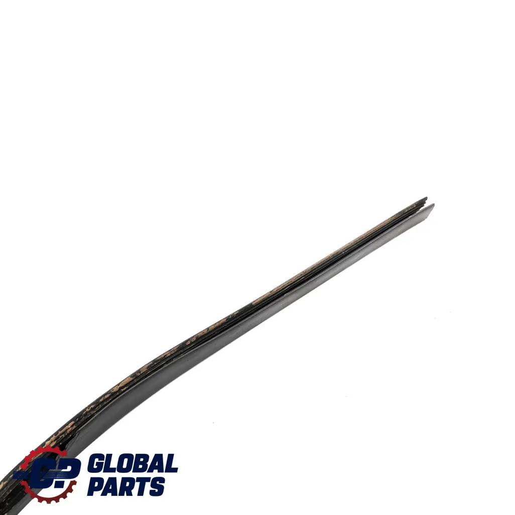  Mercedes-Benz C W204 Sello Derecho Superior Portallantas Subchasis Delantero - SKU A2046262052 - Número de pieza A2046262052