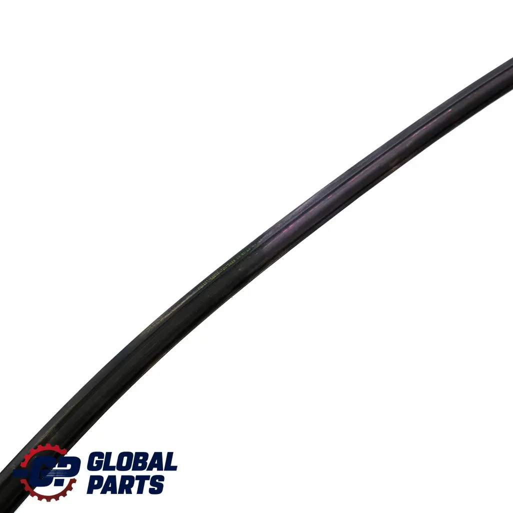 Mercedes Benz Classe C W204 Copertura Parabrezza Sopra Guarnizione - SKU A2046710620 - Numero di parte A2046710620