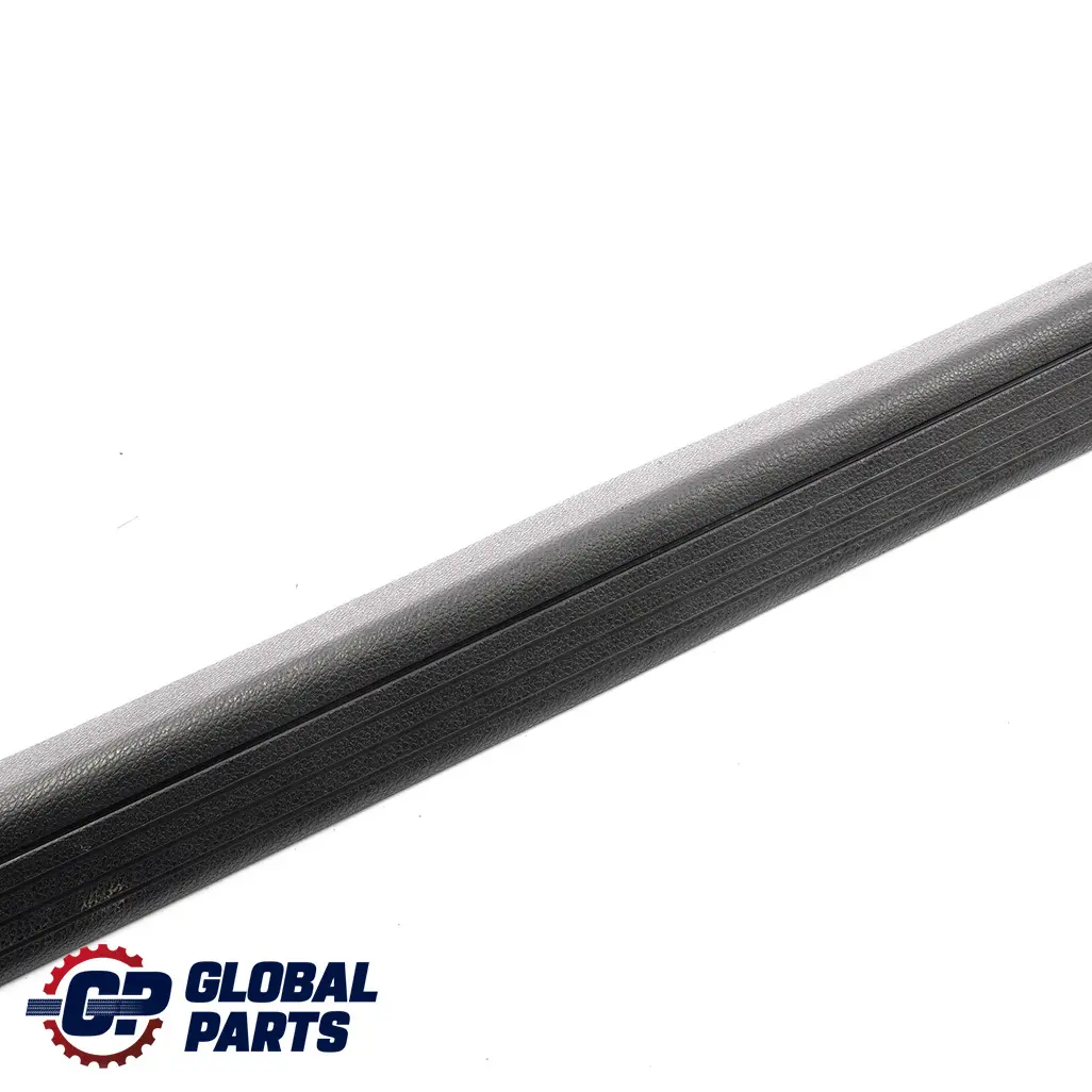 Rail Delantero Derecho Interior Tapa Embellecedor Puerta para Mercedes W204 con número de pieza A2046860036 Mercedes W204 Rail Delantero Derecho Interior Tapa Embellecedor Puerta - SKU A2046860036 - Número de pieza A2046860036